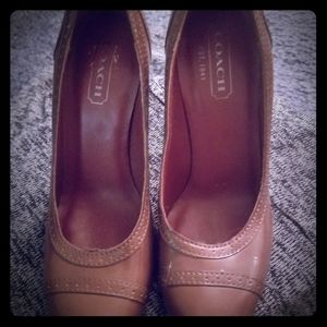 COACH HEELS CAMMY SIZE 6.5